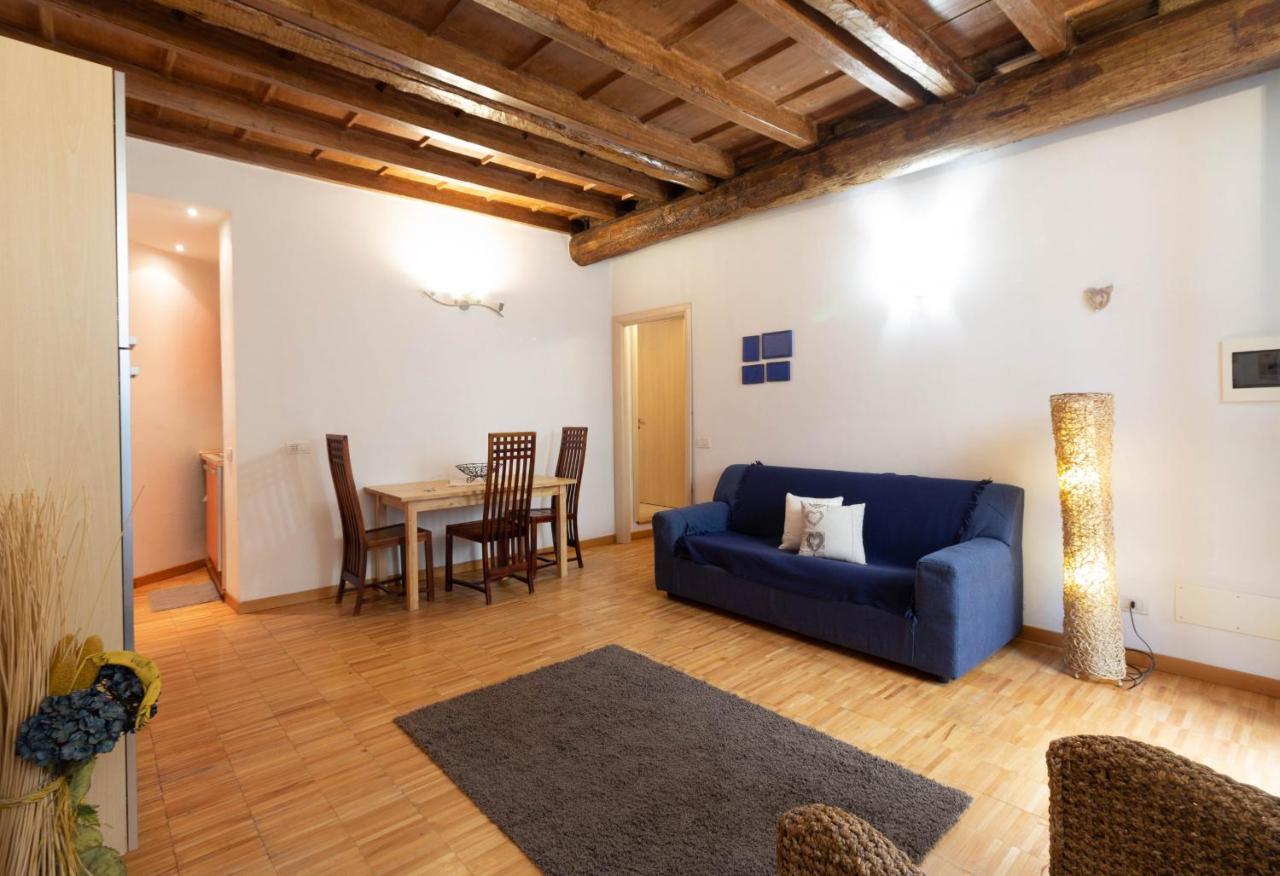 La Piccola Corte Al 24 - Affitti Brevi Italia 莱科 外观 照片